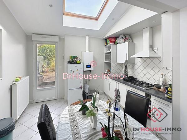 Immeuble à vendre 10 pièces de 197 m²
