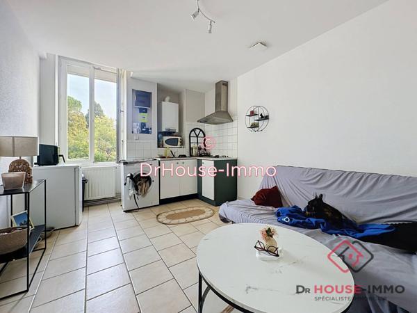 Immeuble à vendre 10 pièces de 197 m²