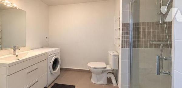 NOUVEAUTE ! Etude Trente-Cinq Notaires 

Venez découvrir ce bel appartement T2 (45,97m²), sit...