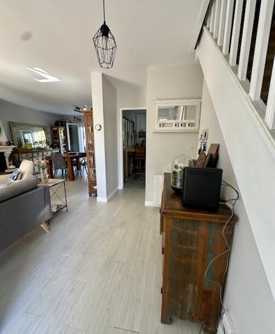 Maison
         4 pièces
        - 104 m² Bien prestige 440 000 € *