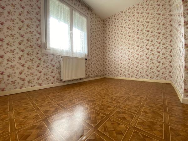 Type bâtir trois chambres