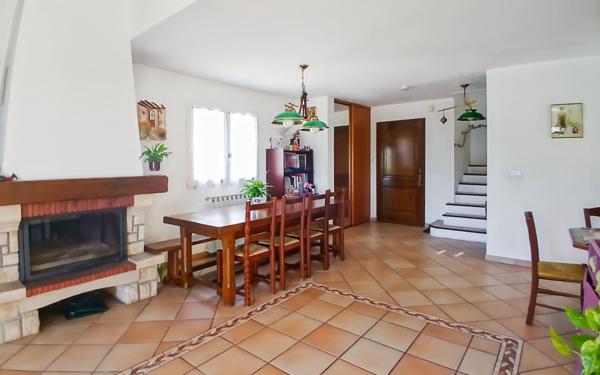 Maison à vendre    4 pièces • 105,81 m2 La Trinité