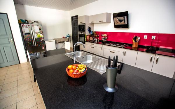 Maison à vendre    4 pièces •  Remire-Montjoly