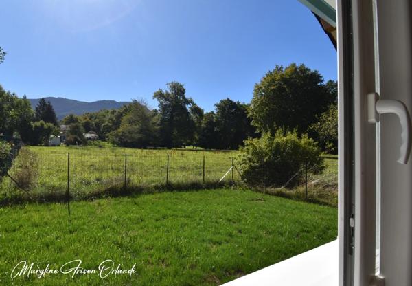 Exclusivité : un duplex d’exception – 140 m² habitables + Garage double + Jardin