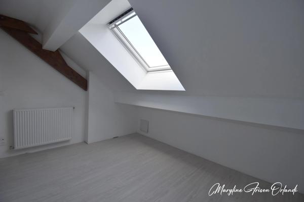 Exclusivité : un duplex d’exception – 140 m² habitables + Garage double + Jardin