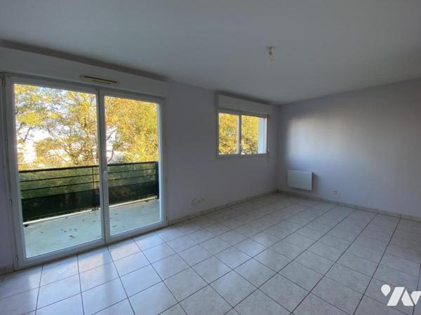 APPARTEMENT T2 -  40m² - GARAGE FERME 
