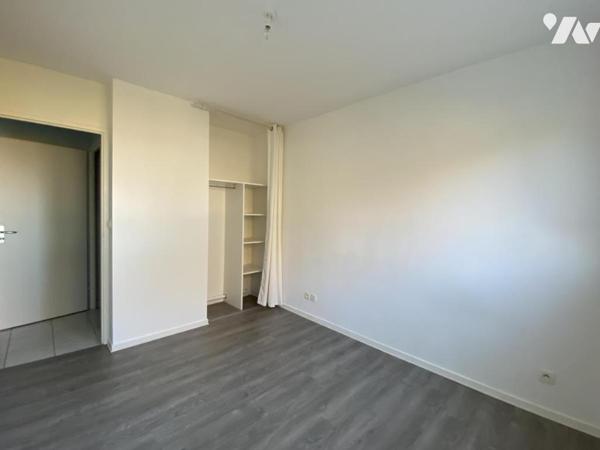 APPARTEMENT T2 -  40m² - GARAGE FERME 