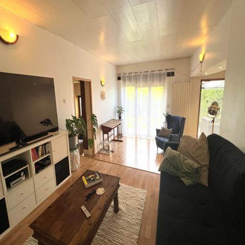 Maison
                                                                                                                                                                                                                                                                                                                        7 pièce(s)                                                                                                                                                                                                          5 chambre(s)                                                                                                                                                                                                          150  m²
