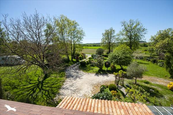 Maison à vendre |  Ribérac |  9 pièces | 235 m²