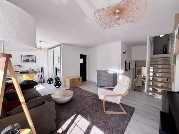 NÎMES - ROUTE DE SAUVE - 5 CHAMBRES - AUCUN TRAVAUX - PISCINE - GARAGE DOUBLE -