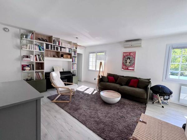 NÎMES - ROUTE DE SAUVE - 5 CHAMBRES - AUCUN TRAVAUX - PISCINE - GARAGE DOUBLE -