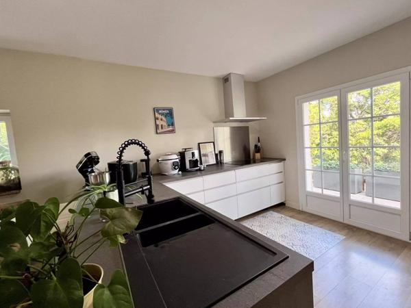 NÎMES - ROUTE DE SAUVE - 5 CHAMBRES - AUCUN TRAVAUX - PISCINE - GARAGE DOUBLE -