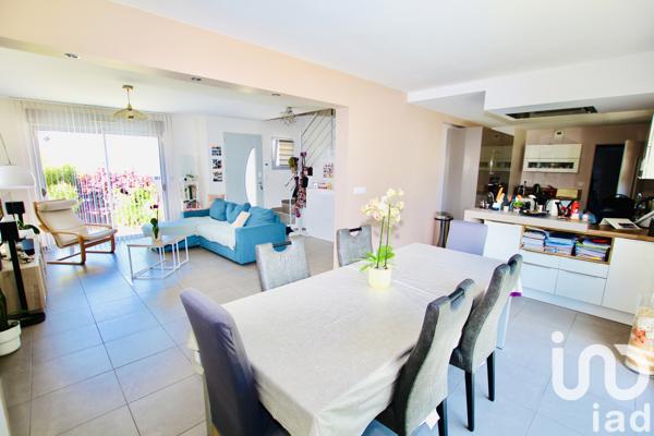 Maison à vendre 8 pièces 145 m² Évry-Grégy-sur-Yerre