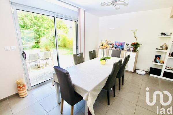 Maison à vendre 8 pièces 145 m² Évry-Grégy-sur-Yerre