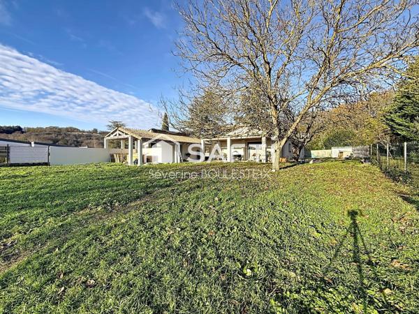 Maison récente 127 m² sur terrain de 1 363 m² – Confort et modernité