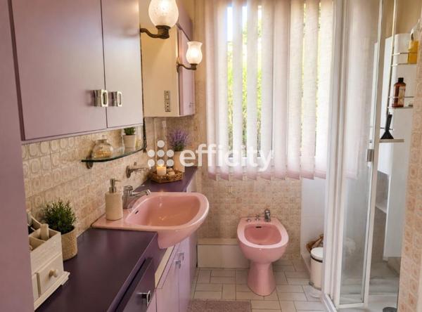 Maison
         7 pièces
        - 220 m² 690 000 € *