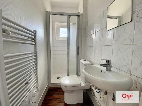 Appartement à louer    2 pièces • 36,28 m2    Montluçon