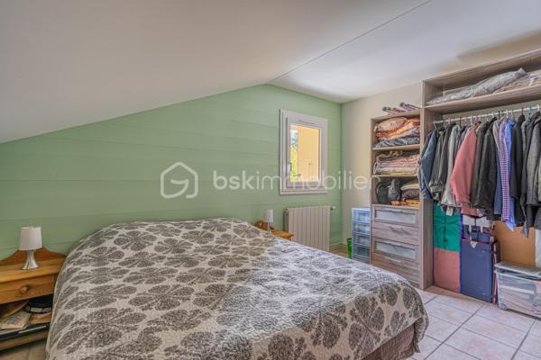 Maison traditionnelle de 268 m²