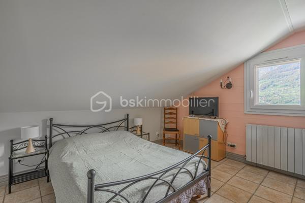 Maison traditionnelle de 268 m²