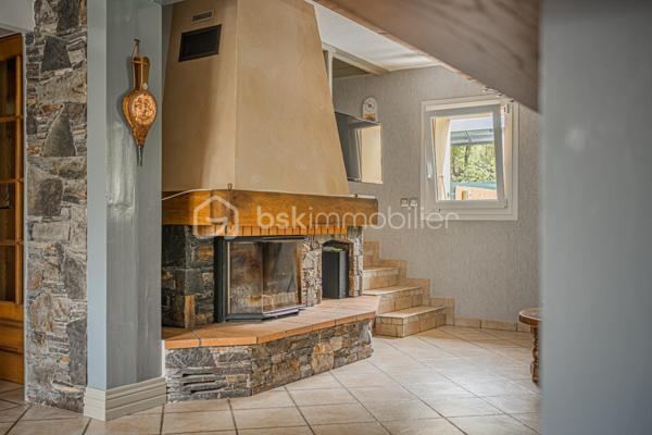 Maison traditionnelle de 268 m²