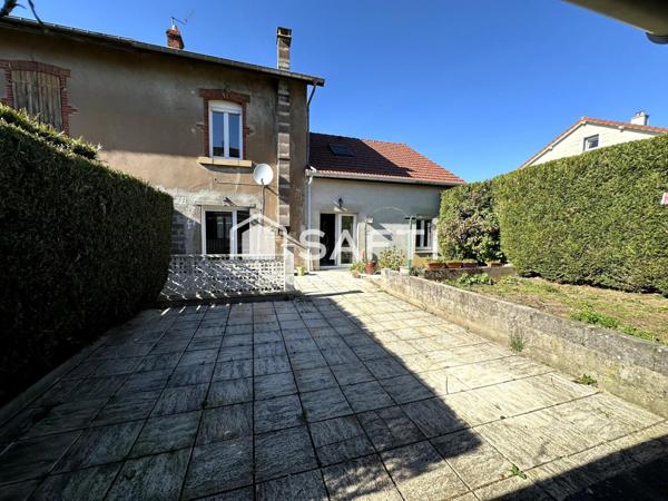 Maison - 6 pièces - 150m²