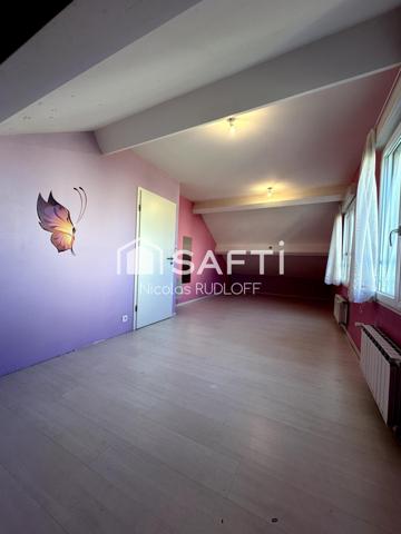 Maison - 6 pièces - 150m²