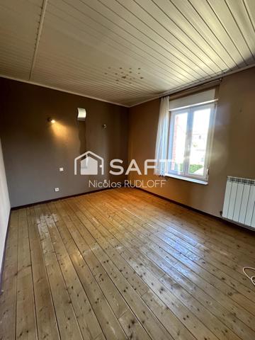 Maison - 6 pièces - 150m²