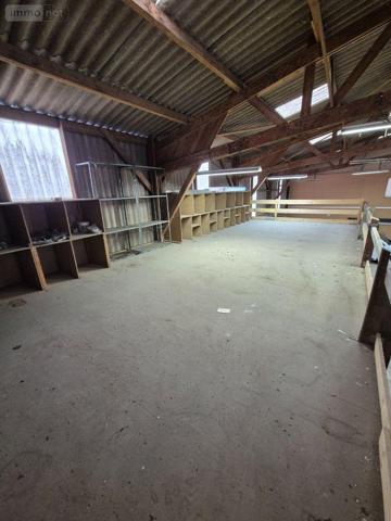 Local mixte (Professionnel/Habitation) à louer à Condé-sur-Seulles dans le Calvados (14400), ref : L600   
4 rue de quesnot