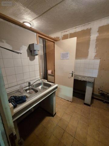 Local mixte (Professionnel/Habitation) à louer à Condé-sur-Seulles dans le Calvados (14400), ref : L600   
4 rue de quesnot