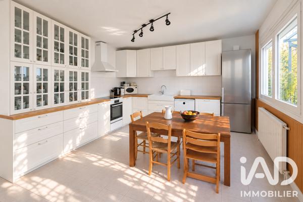 Maison à vendre 5 pièces 121 m² Sainte-Geneviève-des-Bois