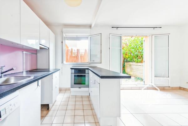 Appartement 2 pièces de 45 m² en rez de jardin à Plaisir