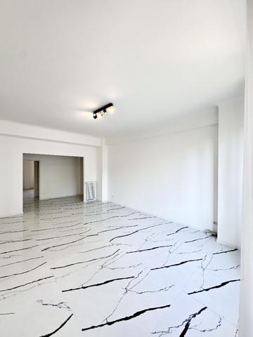 Appartement à NICE (06000)
