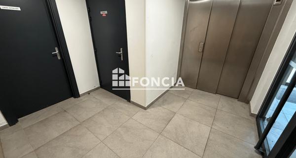 Location Appartement 2 pièces 44 m² - Arles 13200
