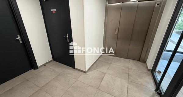 Location Appartement 2 pièces 44 m² - Arles 13200