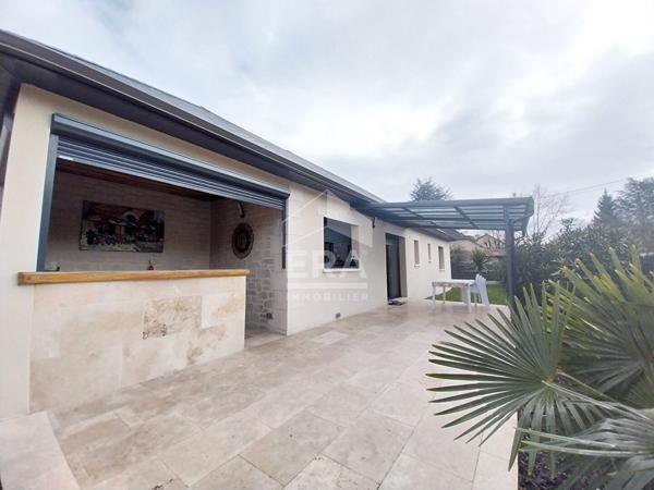 Maison à vendre T5 - CONTRES - 100m², Plain-pied, 3 Chbs, spacieux garage