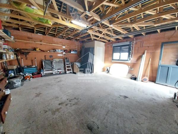 Maison à vendre T5 - CONTRES - 100m², Plain-pied, 3 Chbs, spacieux garage