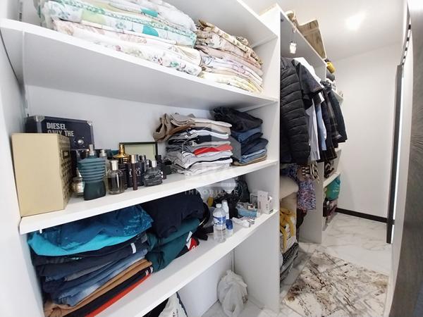 Maison à vendre T5 - CONTRES - 100m², Plain-pied, 3 Chbs, spacieux garage