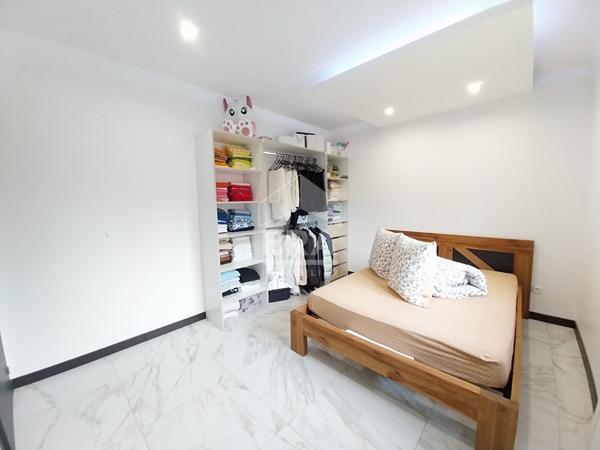 Maison à vendre T5 - CONTRES - 100m², Plain-pied, 3 Chbs, spacieux garage