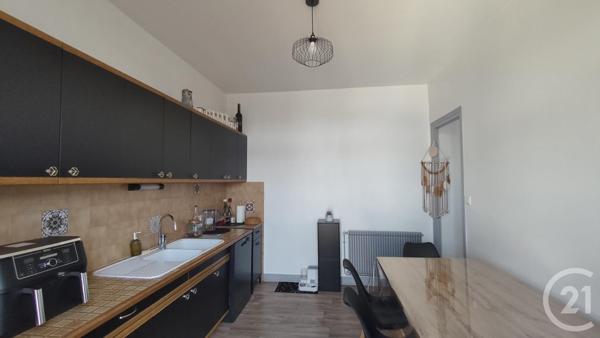 Maison à vendre  3 pièces - 63,50 m2 SAINTES - 17