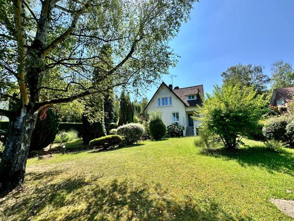 Maison à louer 5 pièces GIF SUR YVETTE (91) - 158 m2 avec jardin.