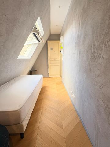 Appartement Paris 1 pièce(s) 10.66 m2