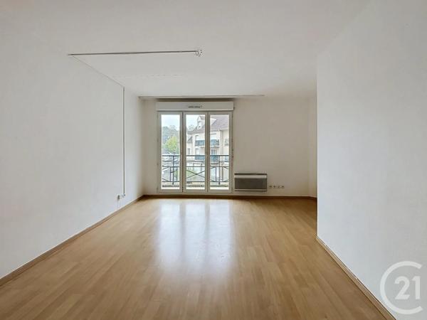 Appartement F3 à vendre  3 pièces - 75,17 m 2   LIEUSAINT  - 77