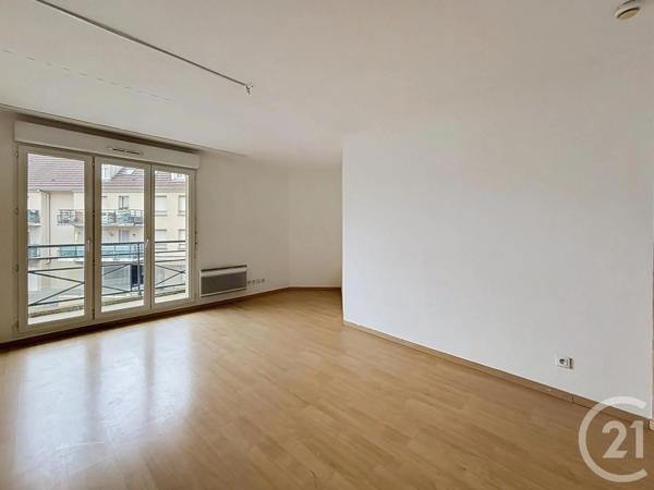 Appartement F3 à vendre  3 pièces - 75,17 m 2   LIEUSAINT  - 77