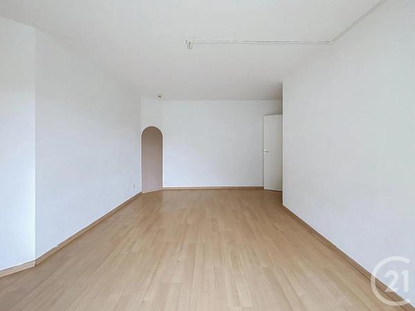 Appartement F3 à vendre  3 pièces - 75,17 m 2   LIEUSAINT  - 77