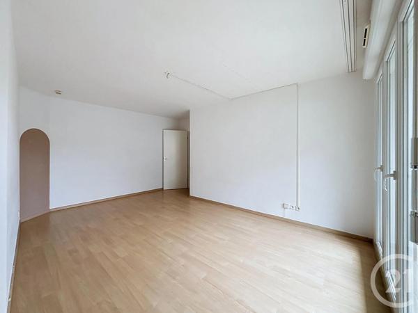 Appartement F3 à vendre  3 pièces - 75,17 m 2   LIEUSAINT  - 77