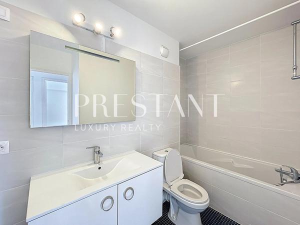 Appartement T4 de 103 m² avec balcon, double box et cellier – Quartier Costedoat/Saint Genès, BORDEAUX