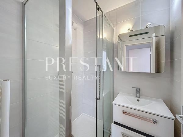 Appartement T4 de 103 m² avec balcon, double box et cellier – Quartier Costedoat/Saint Genès, BORDEAUX