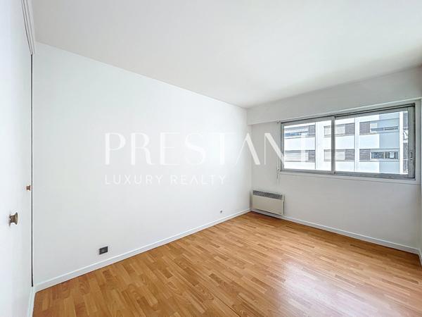 Appartement T4 de 103 m² avec balcon, double box et cellier – Quartier Costedoat/Saint Genès, BORDEAUX