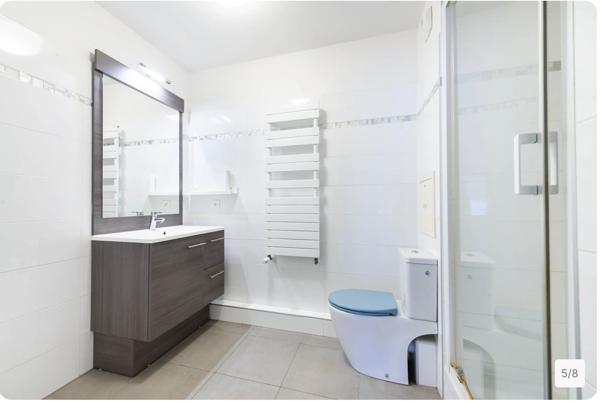 Appartement
         2 pièces
        - 45 m² Exclusivité 249 000 € *