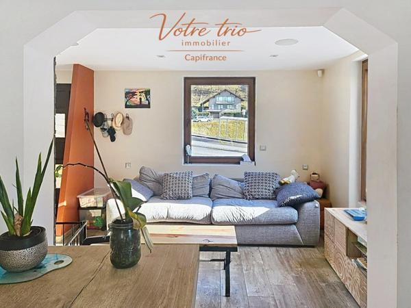 Grande maison familiale 5 pièces / possibilité de commerce, cabinet médical, etc.